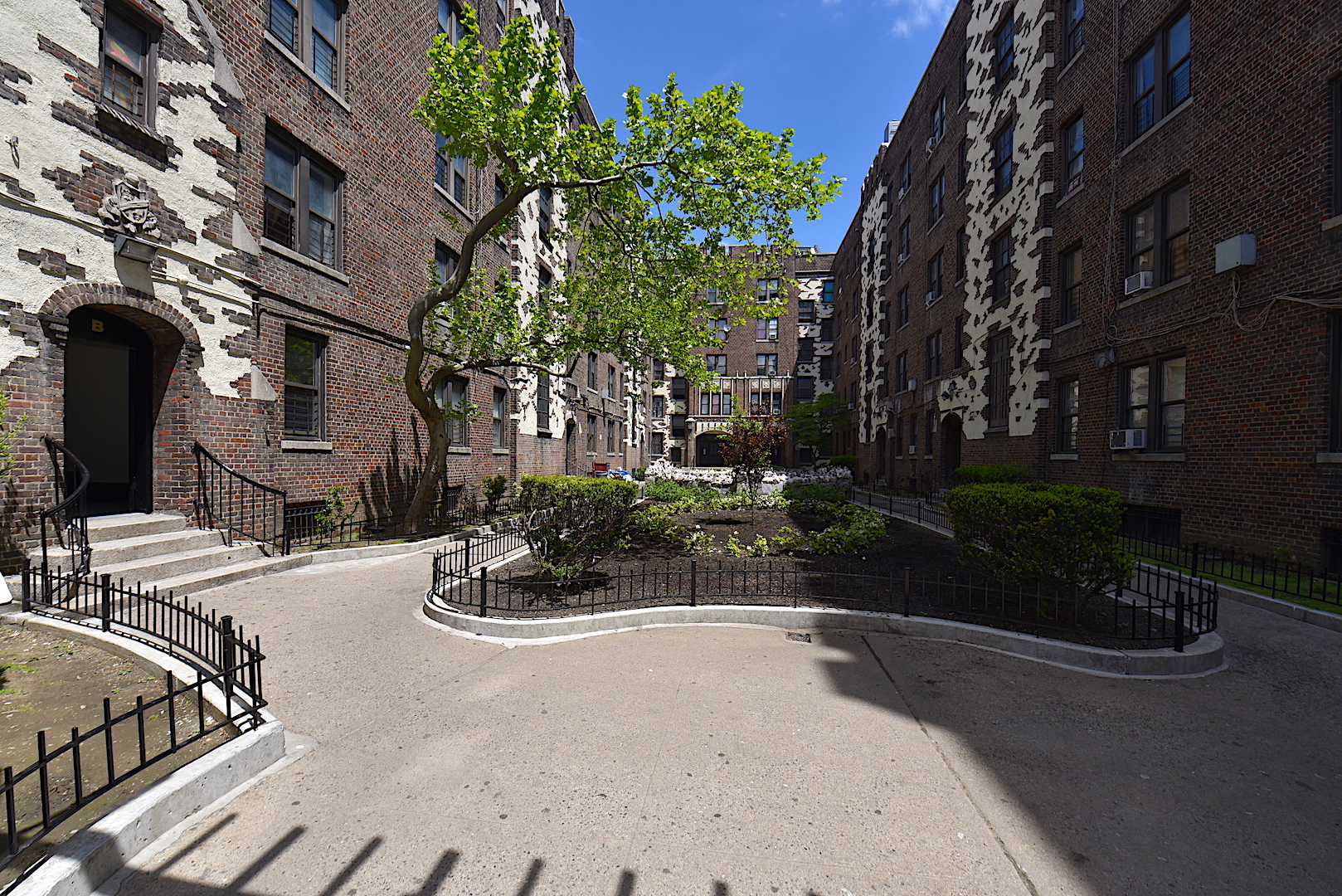 355 E 187 St, Bronx, NY 10458 — Apartable