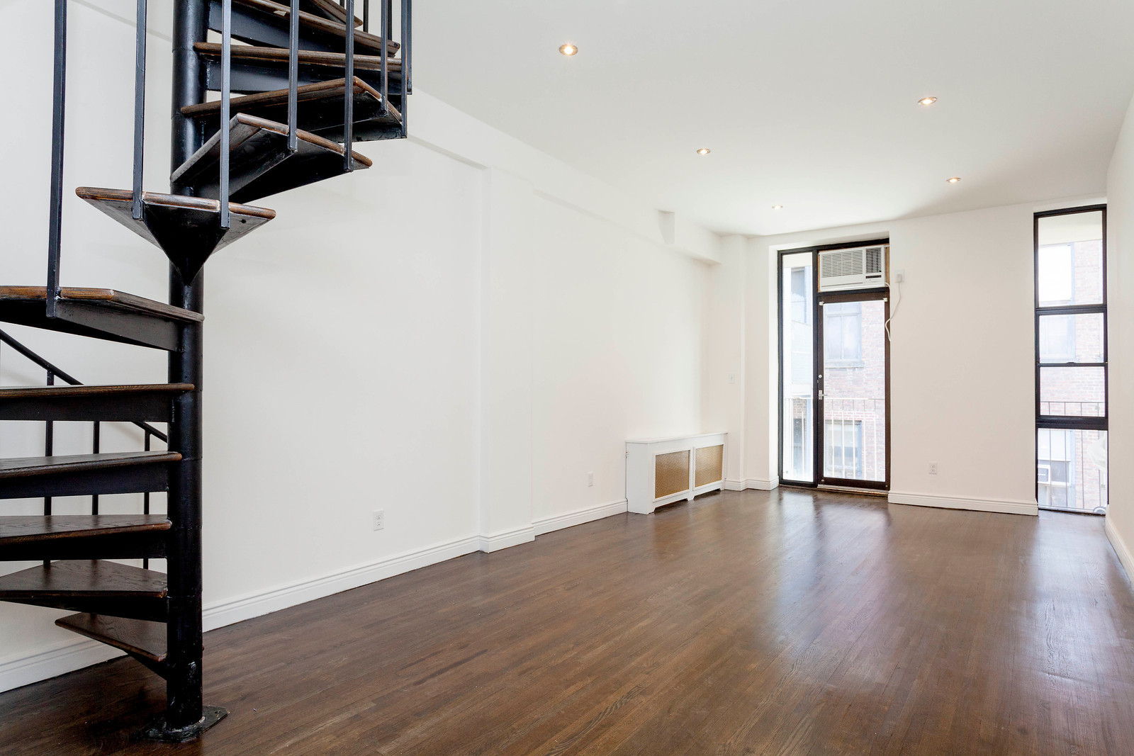 10 East 13th Street, #4C