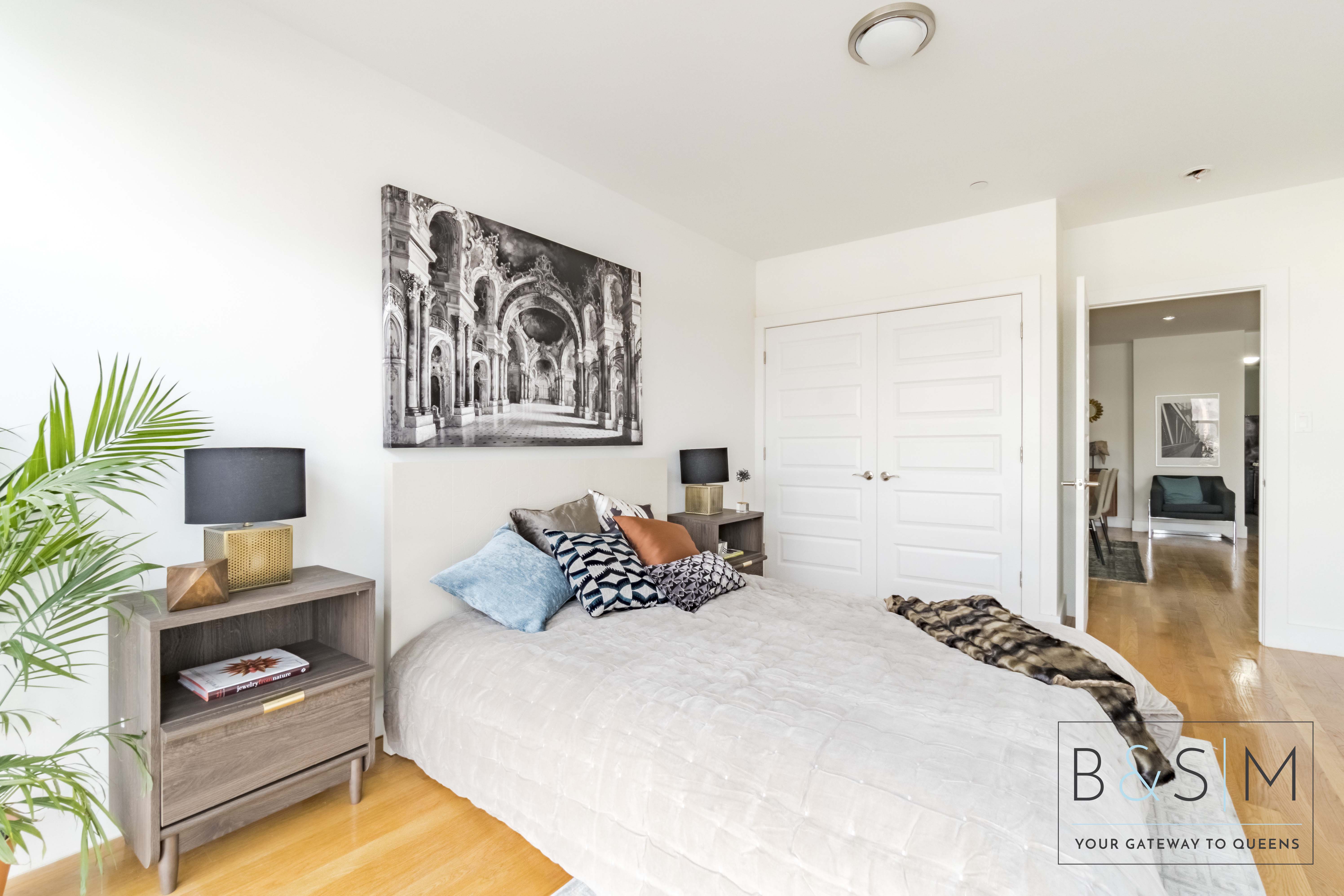 90-02 Queens Blvd, #325