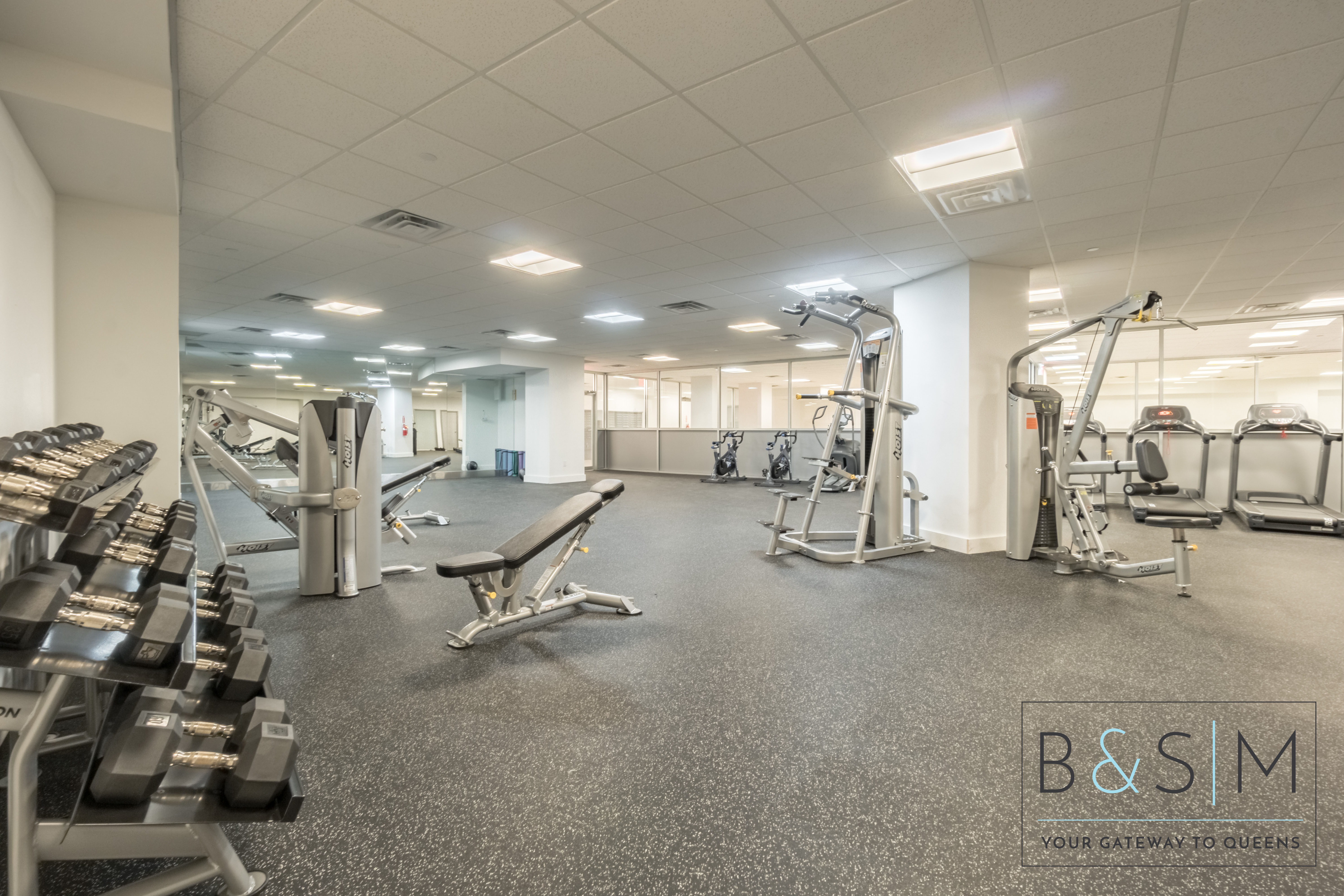90-02 Queens Blvd, #325
