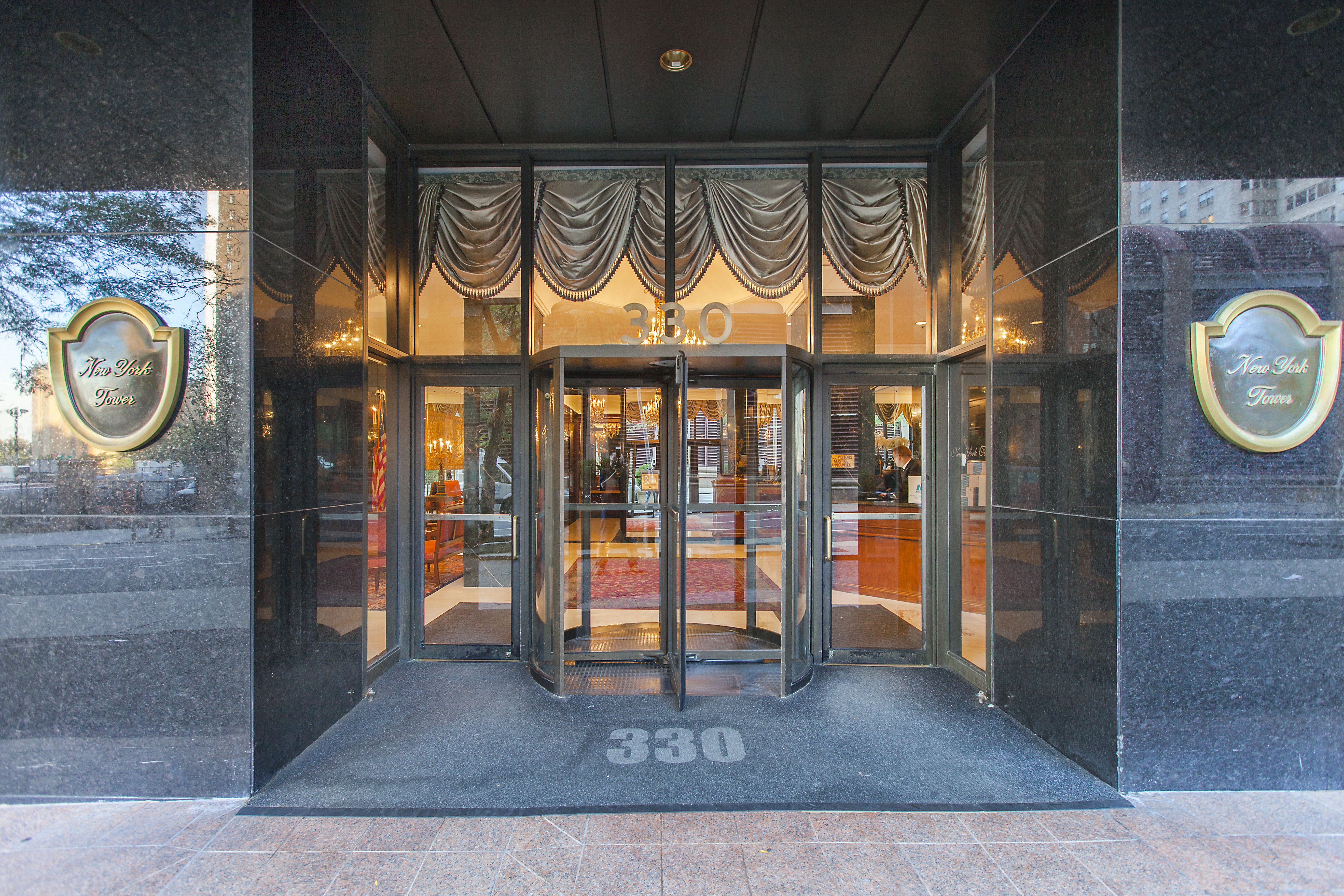 330 East 39th Street, #PHM