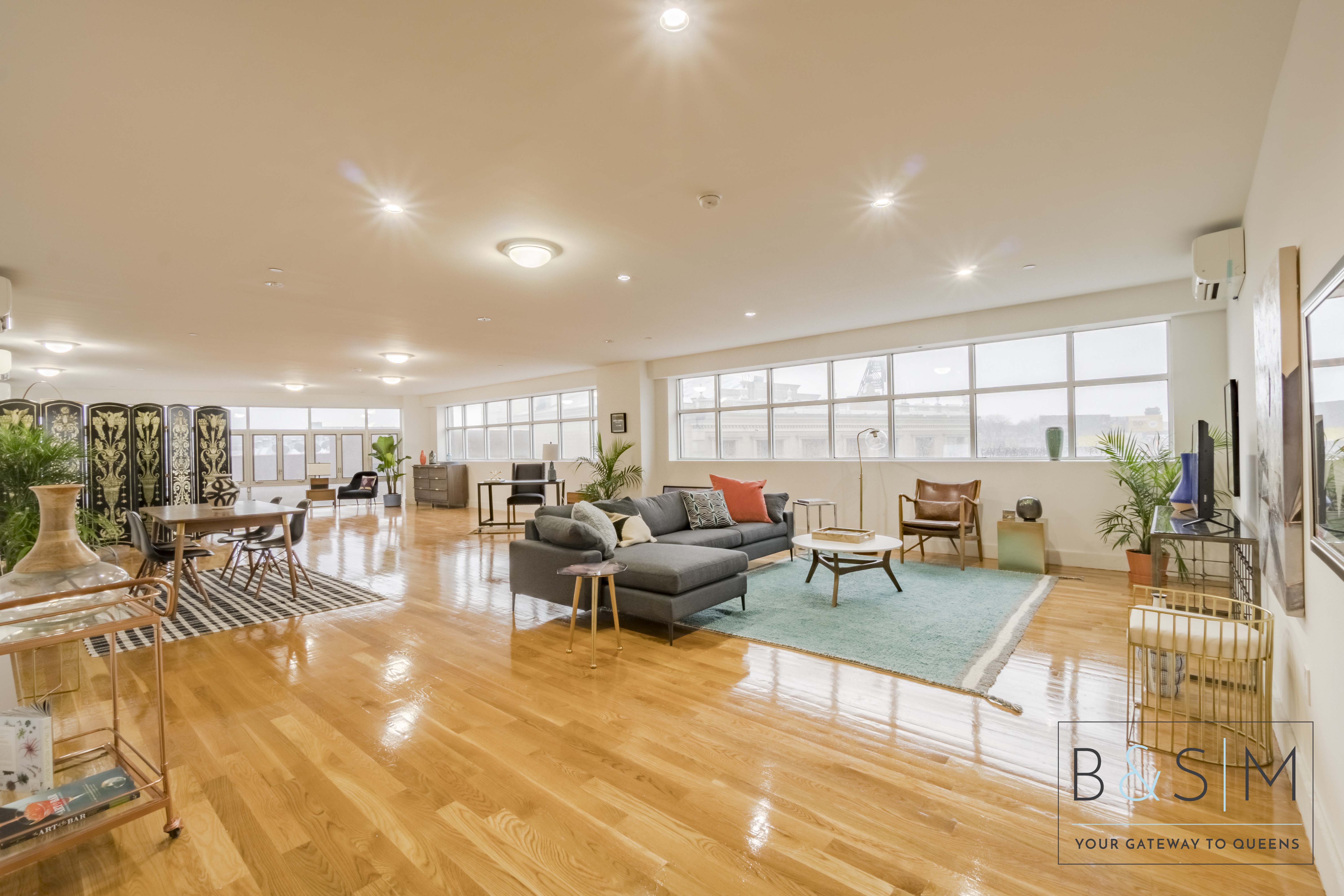 90-02 Queens Blvd, #325