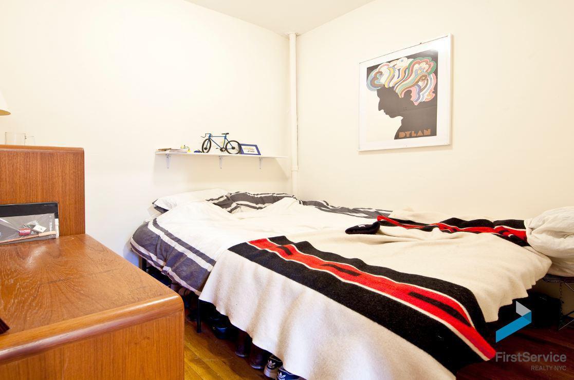 211 East 5th Street 5 E. Greenwich Village New York NY 10003