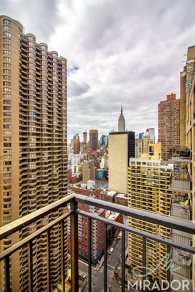 330 East 39th Street, #PHM