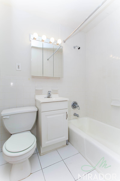 425 East 74th Street, #4E