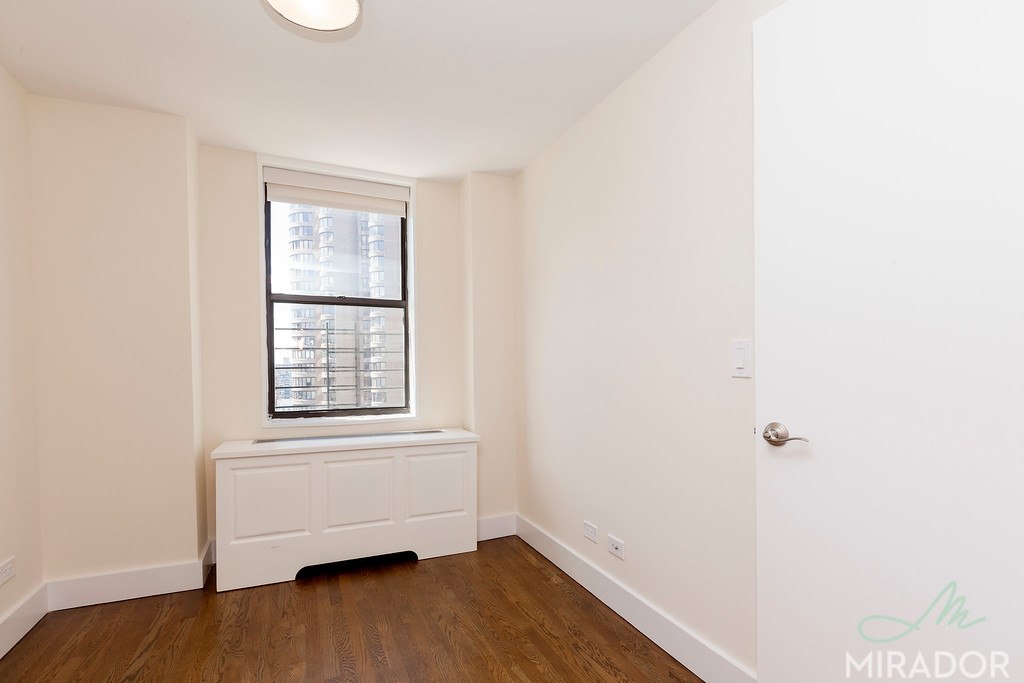 330 East 39th Street, #15M