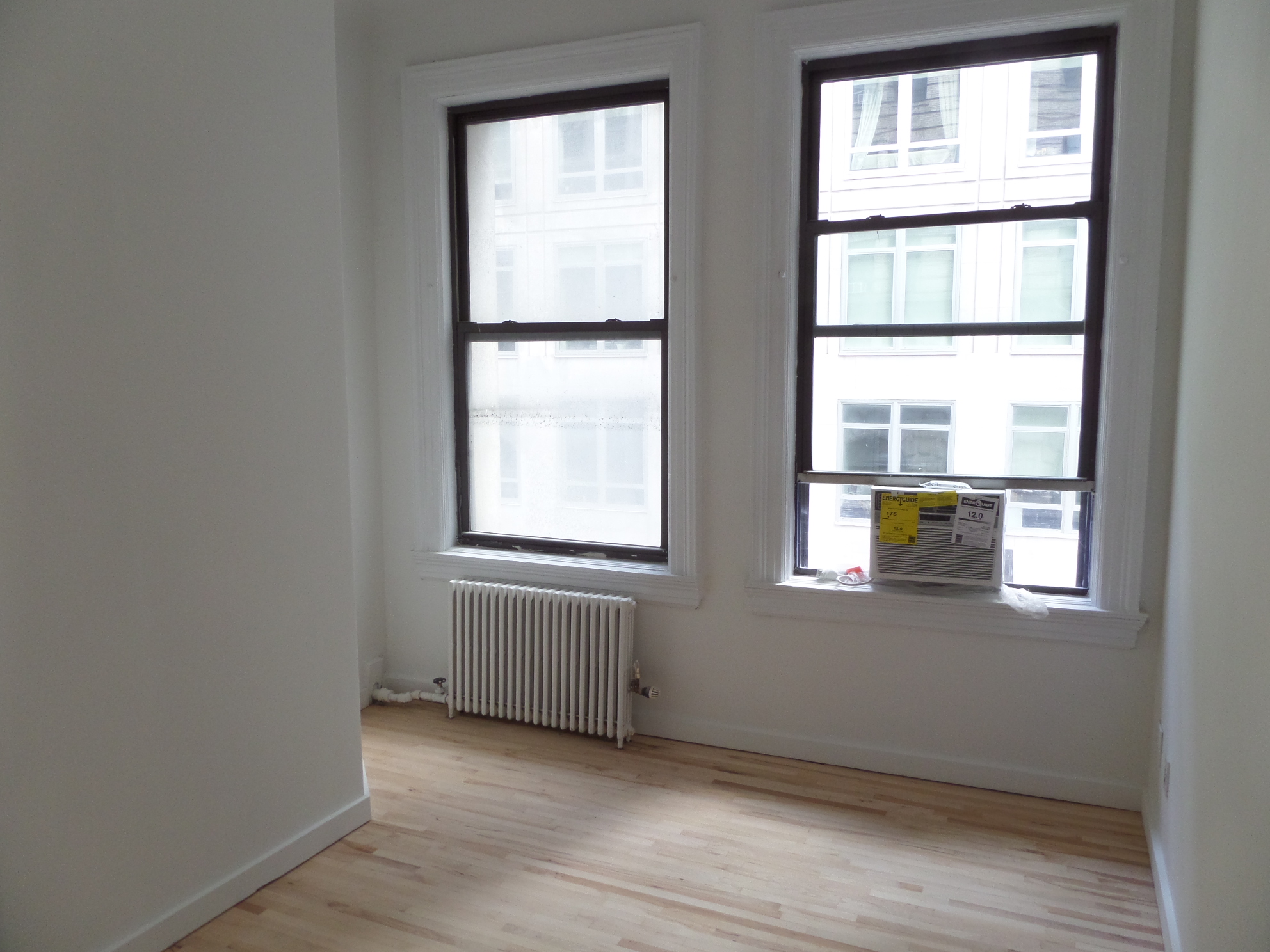 135 William St, #3A