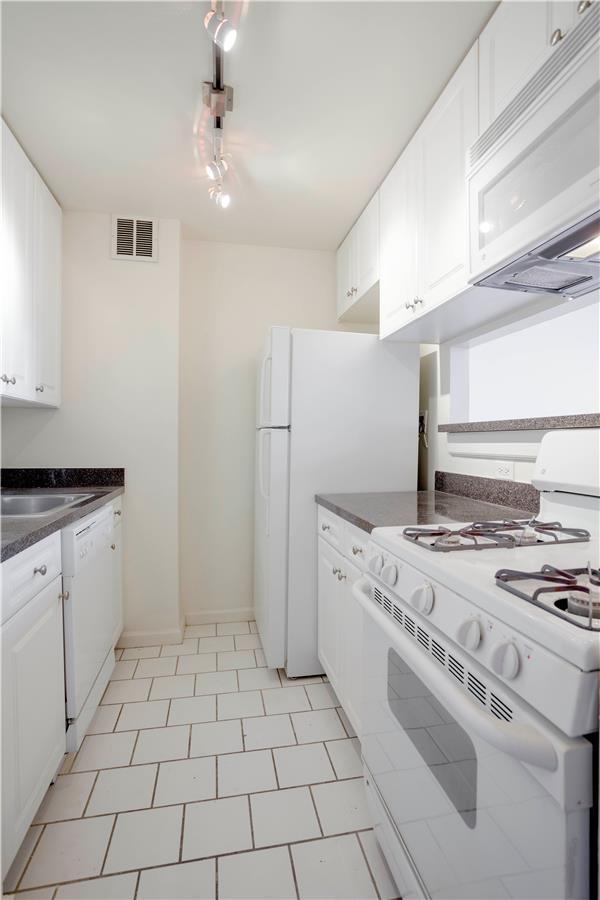 153 East 32nd Street, #14D