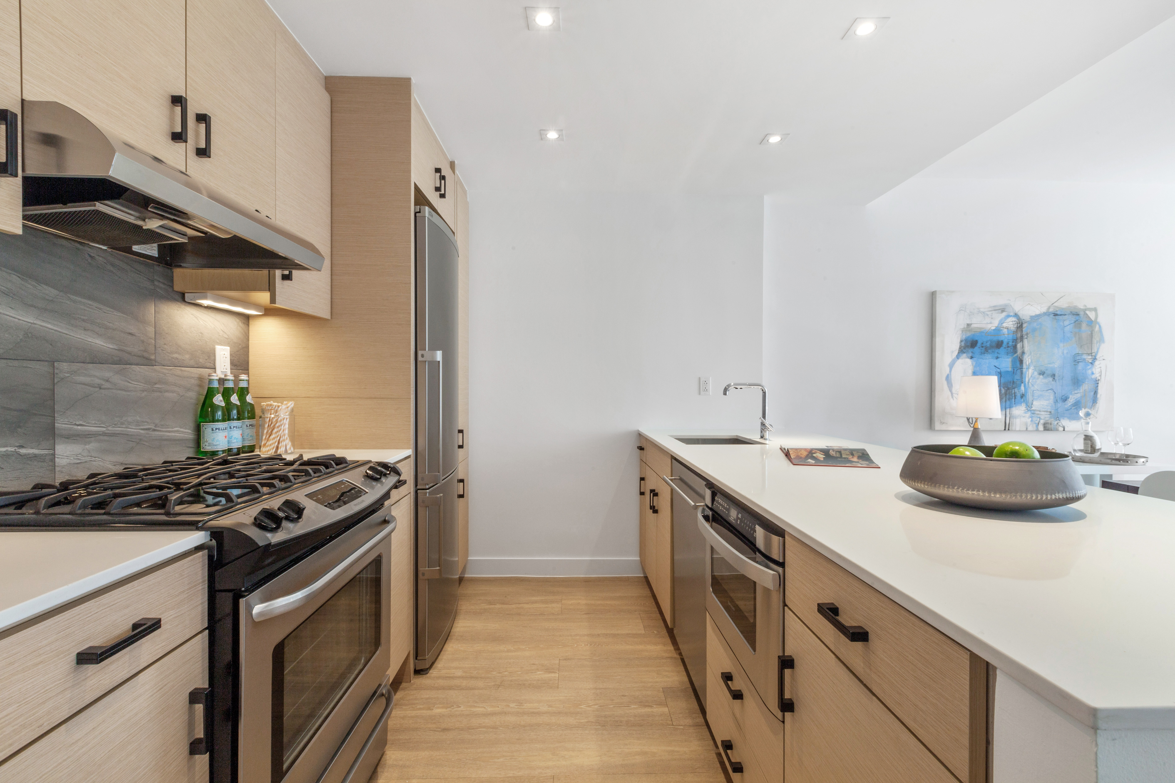 15 Cliff Street, #3B