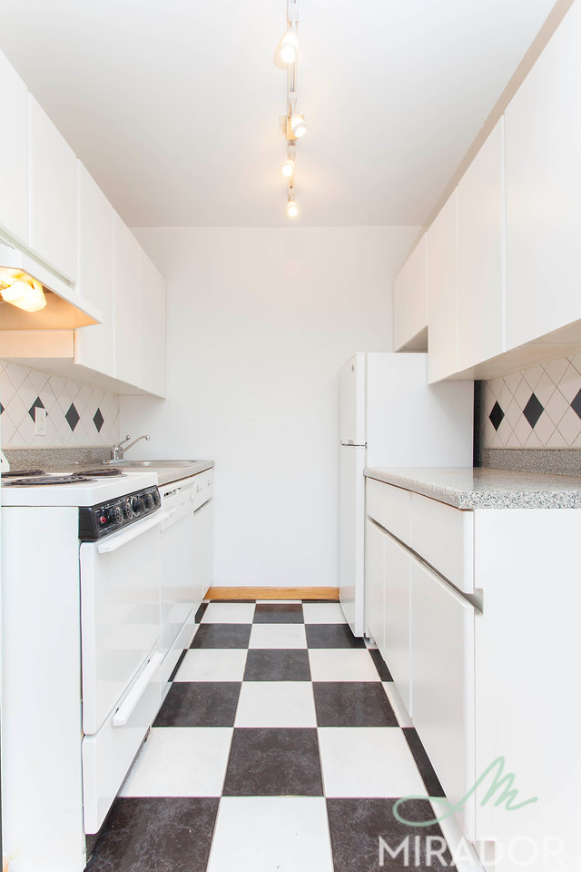 132 East 45th Street, #11G