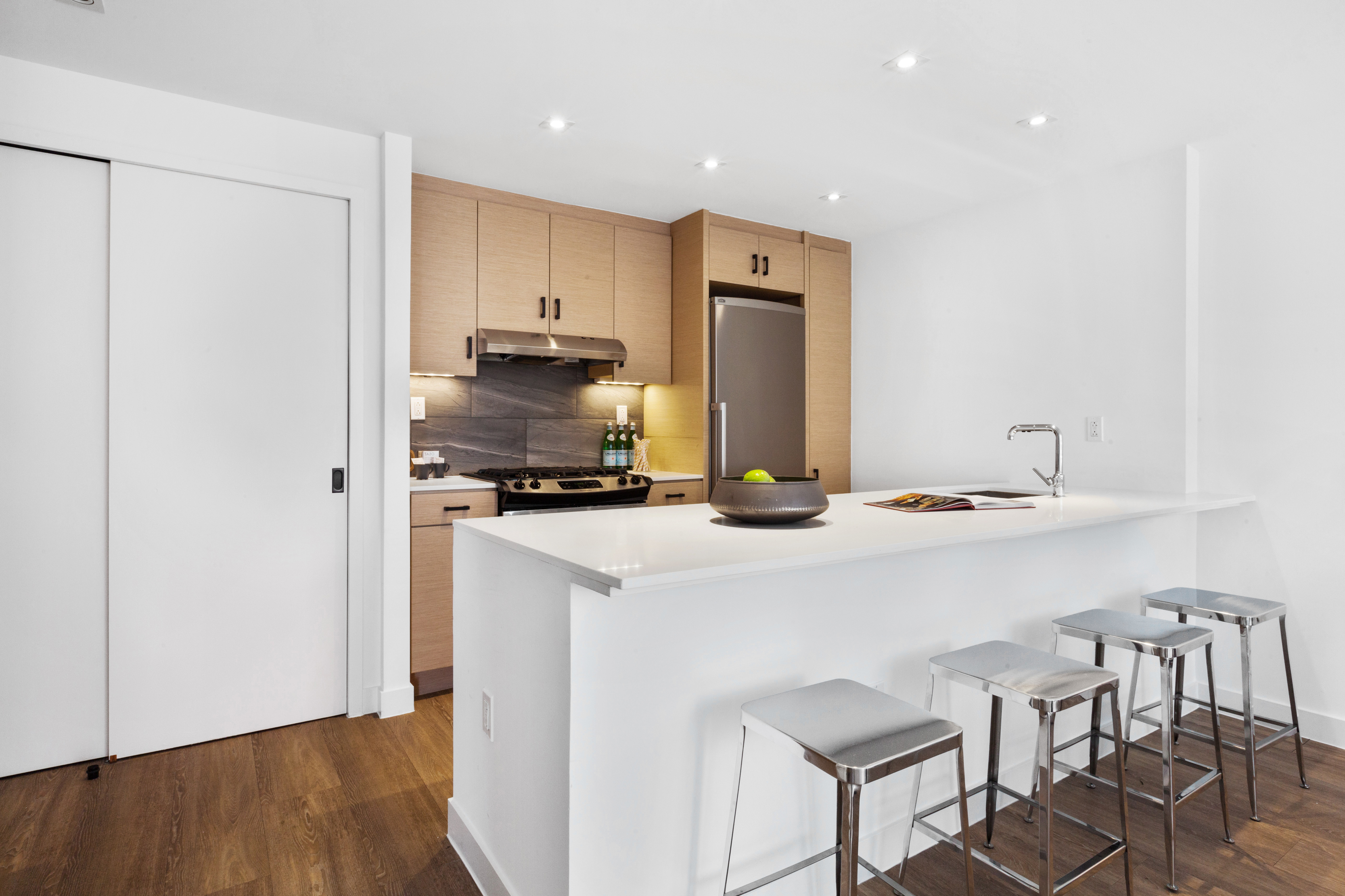 15 Cliff Street, #3B