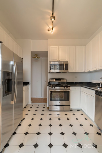 330 East 39th Street, #PH 37P