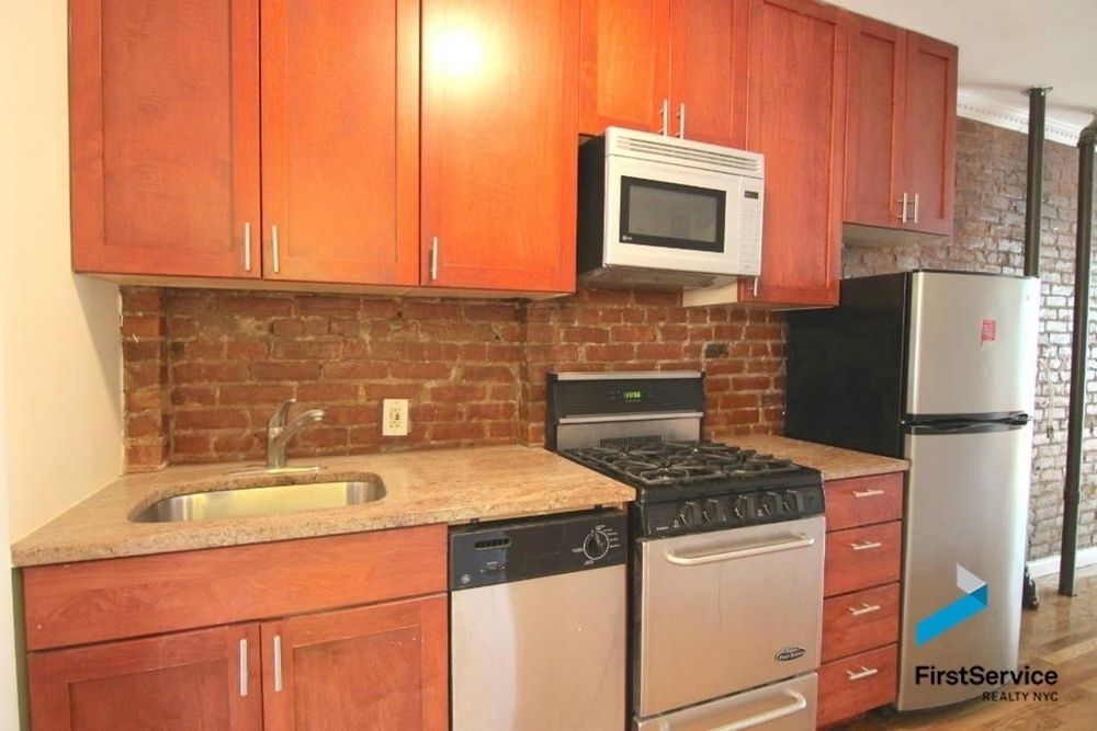 59 First Avenue 4 E. Greenwich Village New York NY 10003