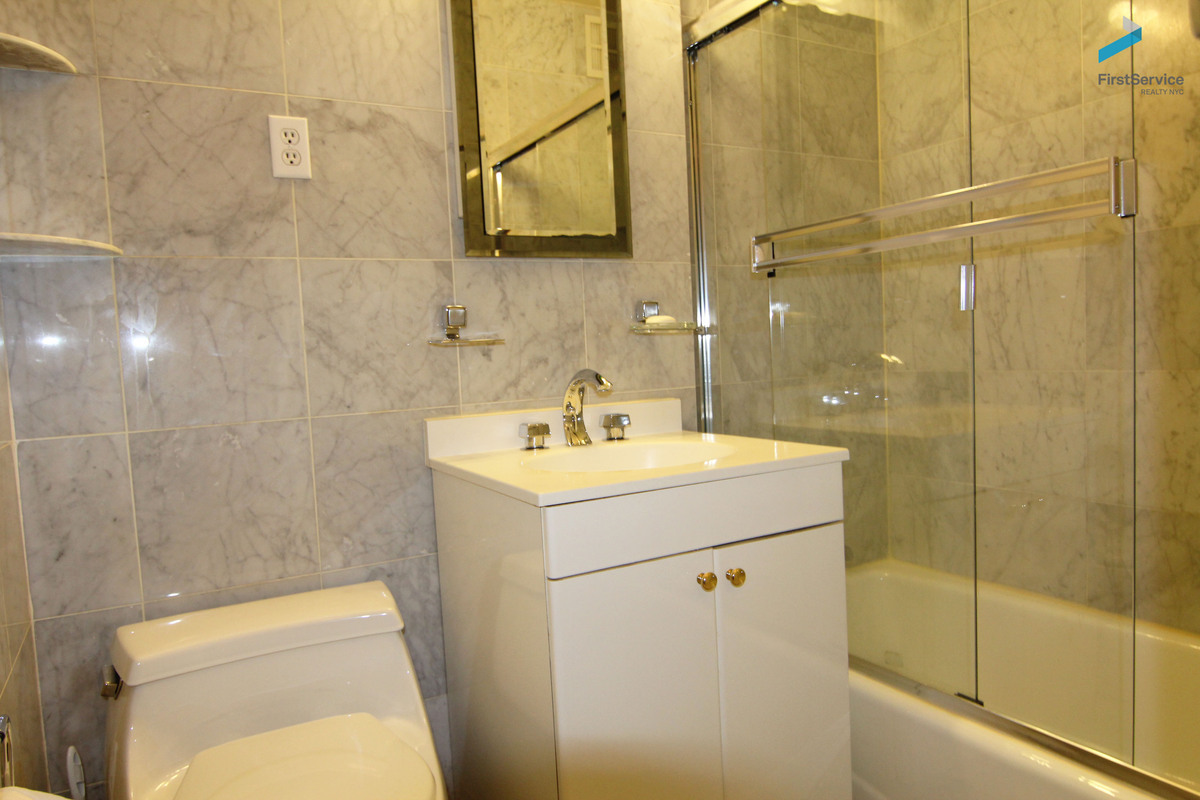 250 East 73rd Street 15-B Upper East Side New York NY 10021