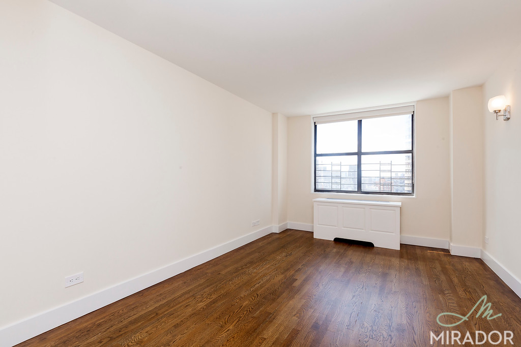 330 East 39th Street, #15M