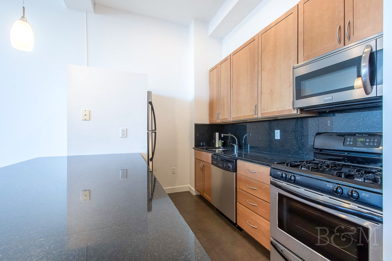 190 N 9th St, #404