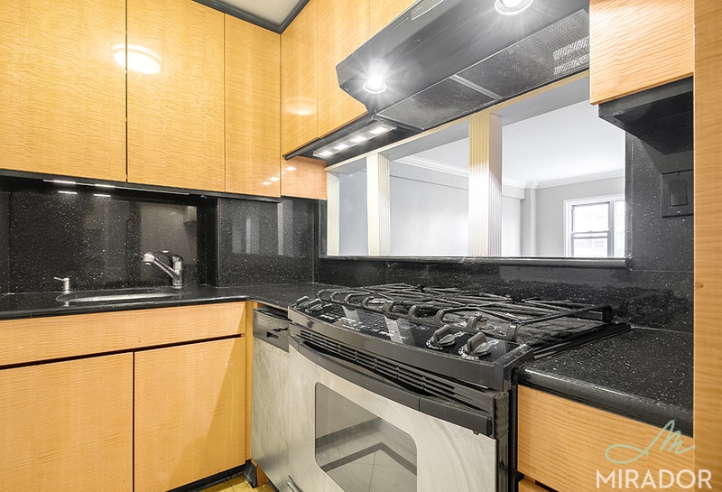 40 Sutton Place, #5J